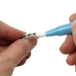 Diamond Dazzle Stik All-in-One Jewelry Cleaner By Connoisseurs -The Beadsmith Shop diamond dazzle stick 23.01895photo6 61757.1658871974